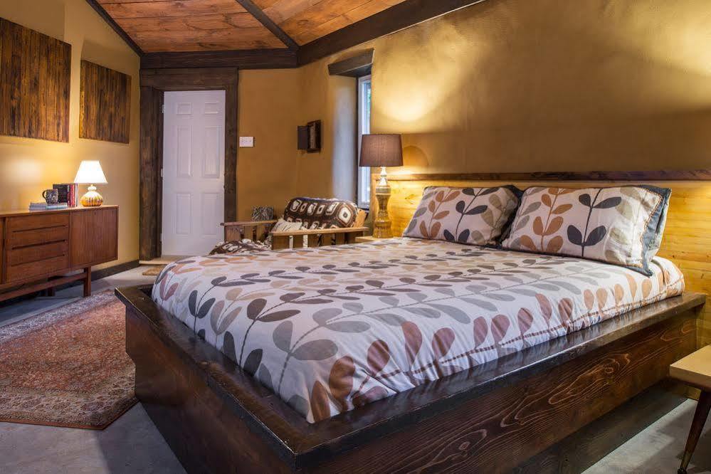 Owl's Nest Bed & Breakfast Carrying Place